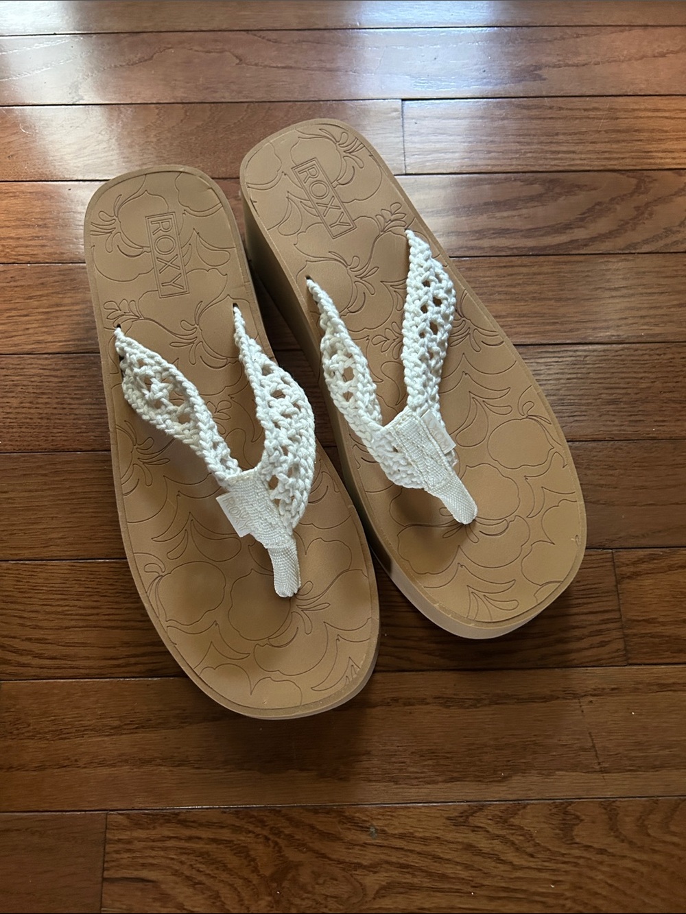 Roxy Women’s Cream Crochet Thong Sandals with Tan Footbed